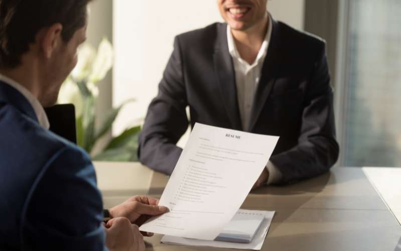 فنون ومهارات اجراء واجتياز المقابلات الشخصية لطالبي العمل