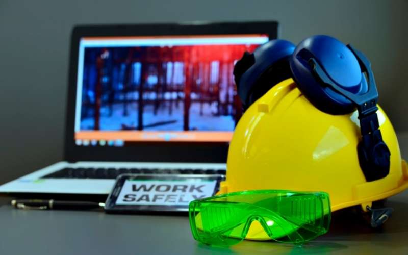 السلامة والصحة المهنية الانشائية للمقاولات