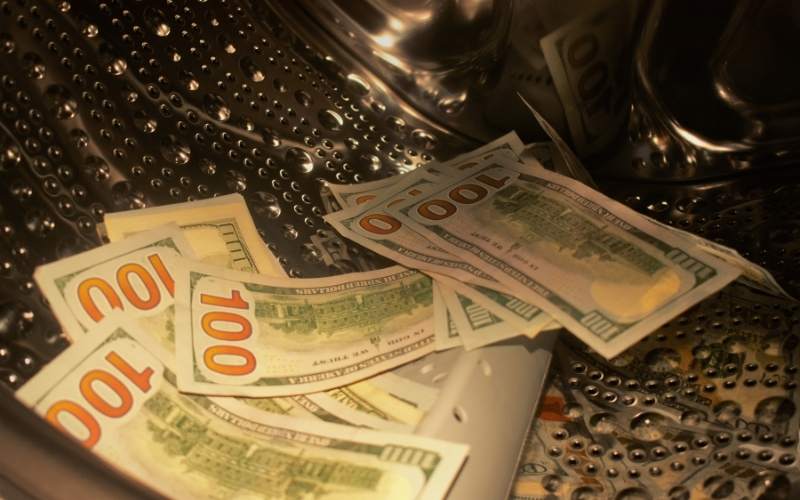 أهم أساليب وطرق مكافحة الجرائم المعلوماتية وغسيل الأموال